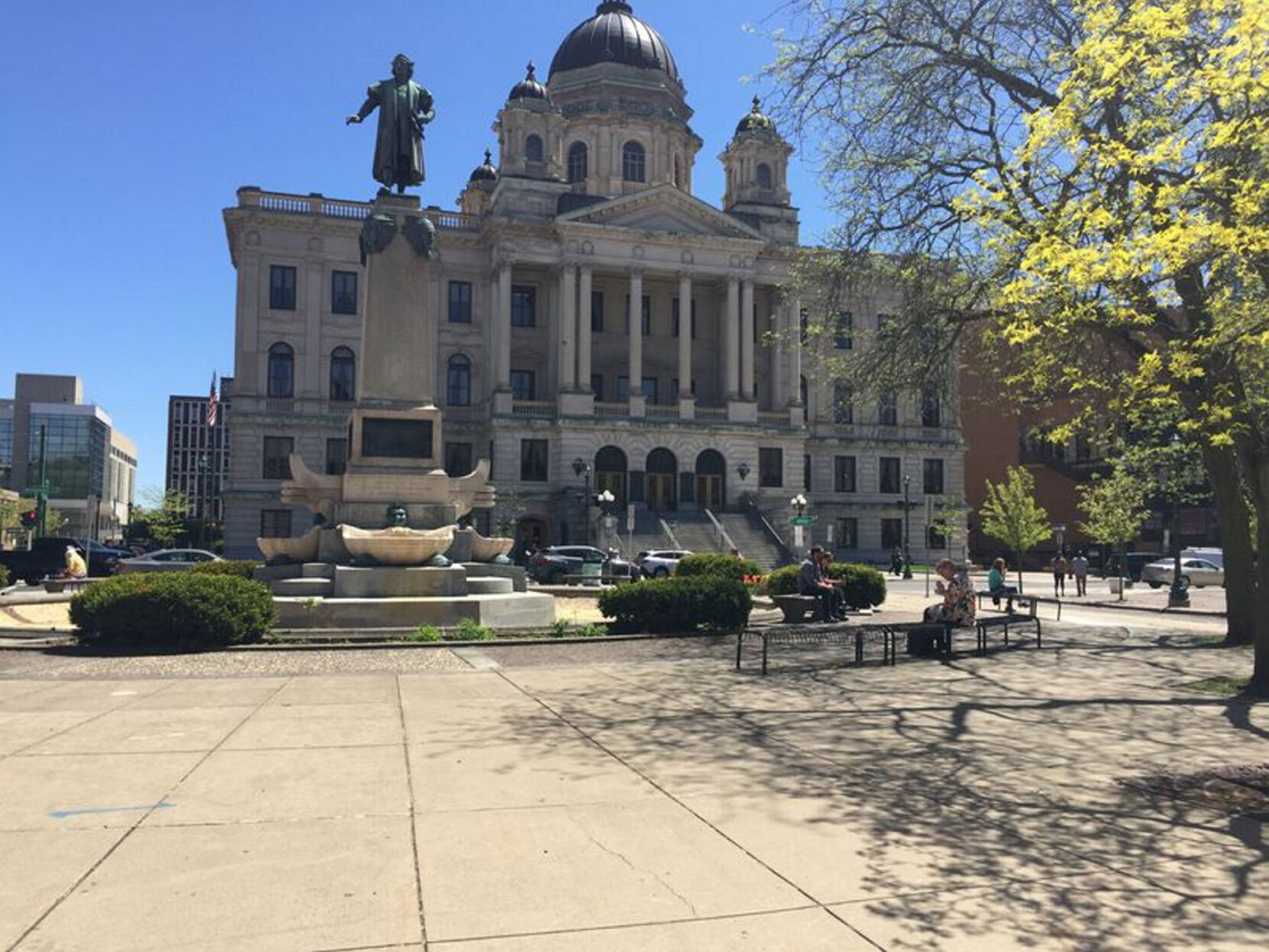 Syracuse hopes hunger returns for downtown food vendors